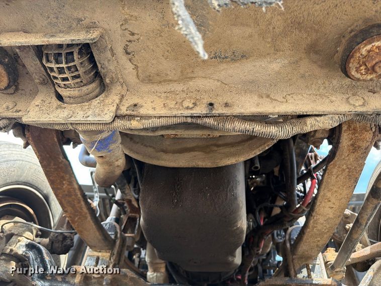 image for item FB5069 2013 Kenworth T660 semi truck
