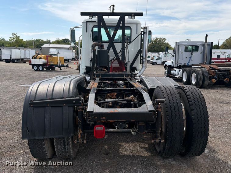 image for item FB5070 2018 Mack CHU613 truck cab and chassis