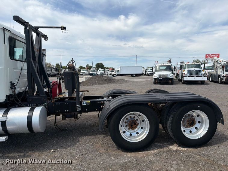 image for item FB5070 2018 Mack CHU613 truck cab and chassis