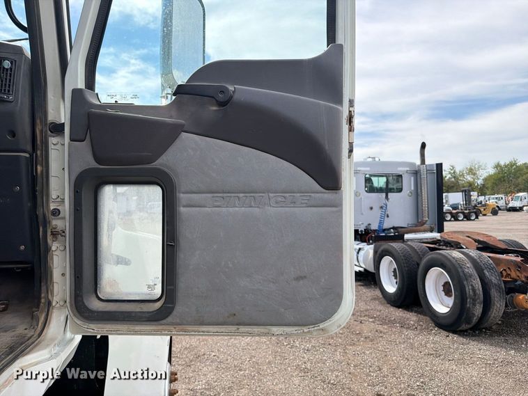 image for item FB5070 2018 Mack CHU613 truck cab and chassis