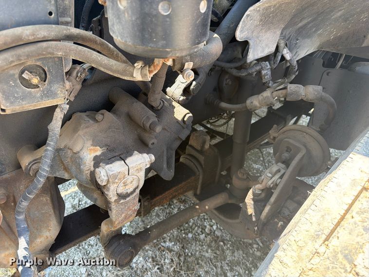 image for item FC3273 1998 Ford L8000 semi truck