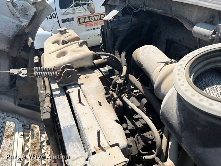 image for item FC3273 1998 Ford L8000 semi truck