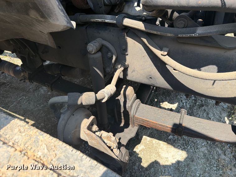 image for item FC3273 1998 Ford L8000 semi truck