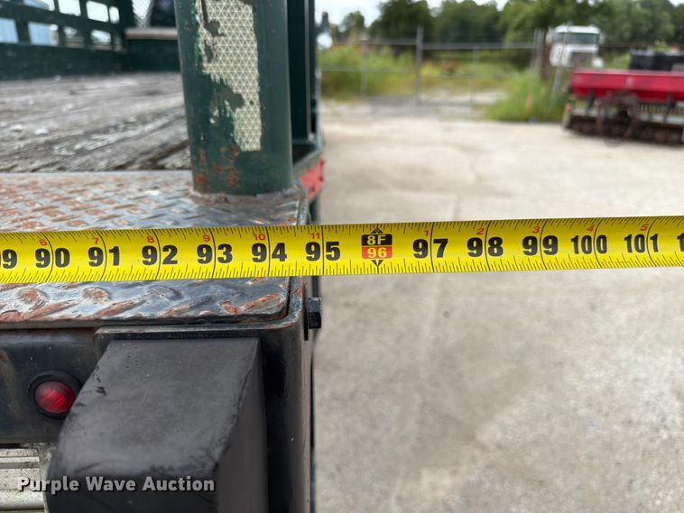 image for item FC3284 2004 Ford F650 Super Duty Crew Cab flatbed truck