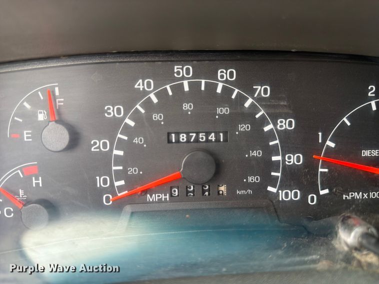 image for item FC3284 2004 Ford F650 Super Duty Crew Cab flatbed truck