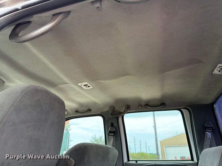 image for item FC3284 2004 Ford F650 Super Duty Crew Cab flatbed truck