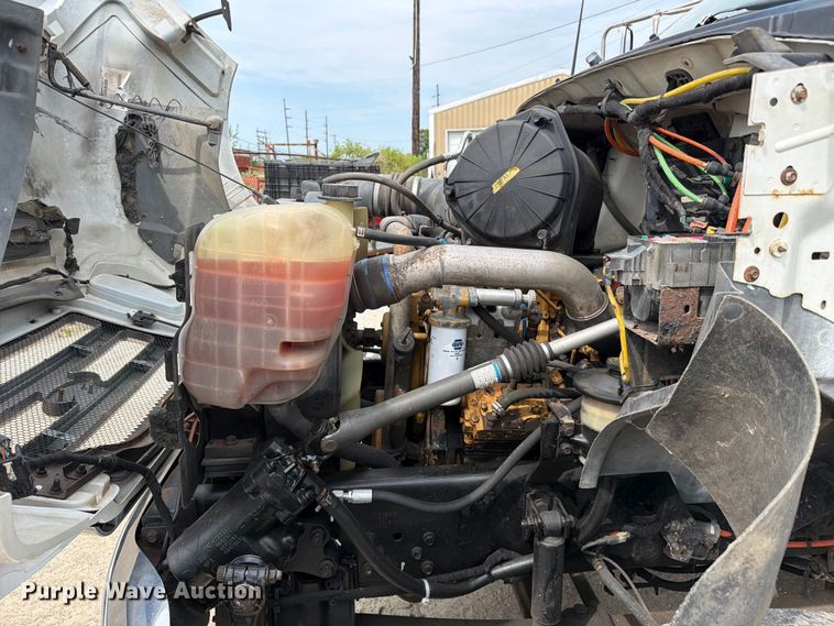 image for item FC3284 2004 Ford F650 Super Duty Crew Cab flatbed truck