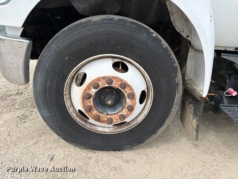image for item FC3284 2004 Ford F650 Super Duty Crew Cab flatbed truck