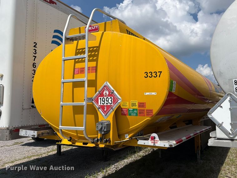 image for item FC3328 2018 MAC 406 fuel trailer
