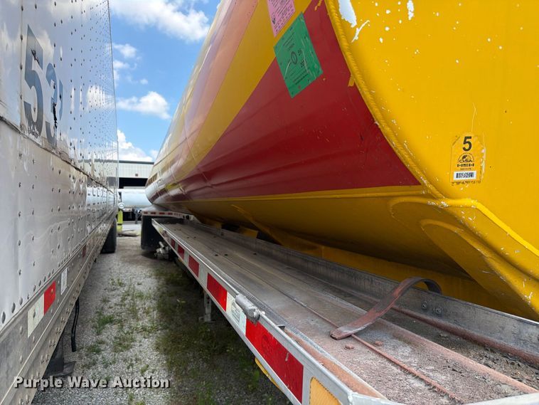 image for item FC3328 2018 MAC 406 fuel trailer