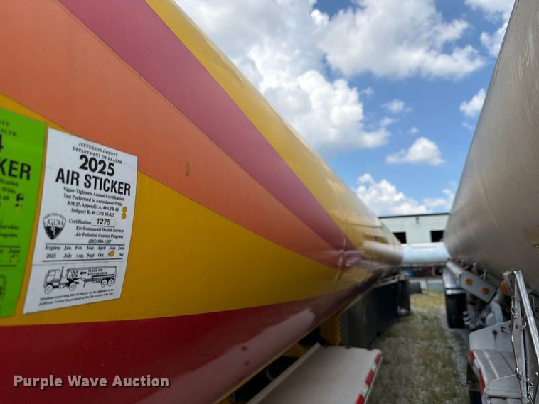image for item FC3328 2018 MAC 406 fuel trailer