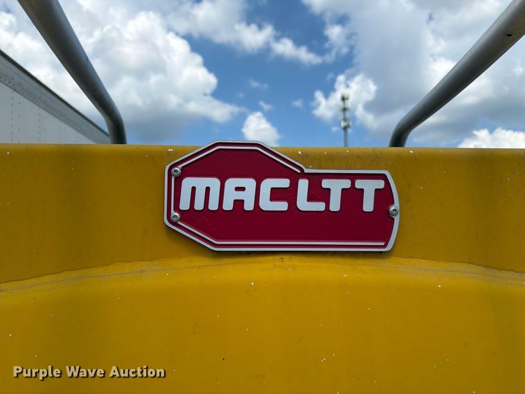 image for item FC3328 2018 MAC 406 fuel trailer