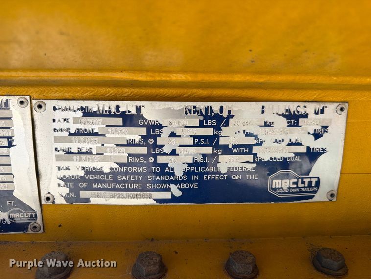 image for item FC3328 2018 MAC 406 fuel trailer