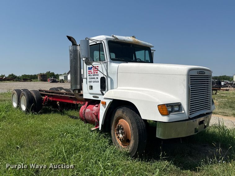 image for item FC4034 1997 Freightliner FLD120 truck cab and chassis