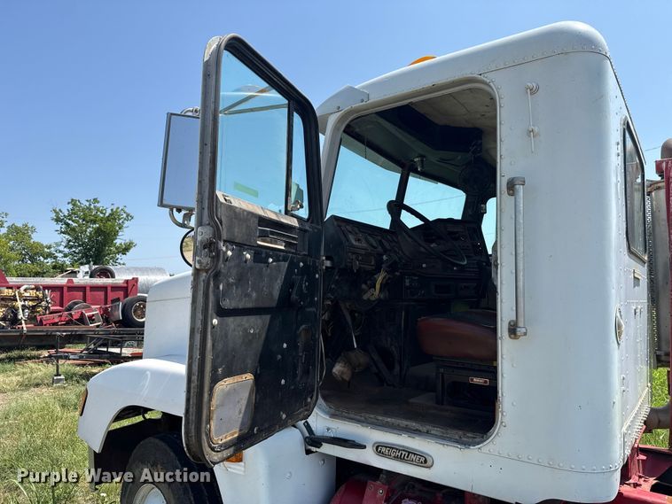 image for item FC4034 1997 Freightliner FLD120 truck cab and chassis