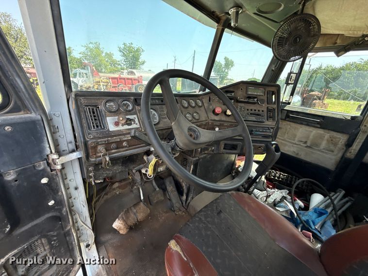 image for item FC4034 1997 Freightliner FLD120 truck cab and chassis
