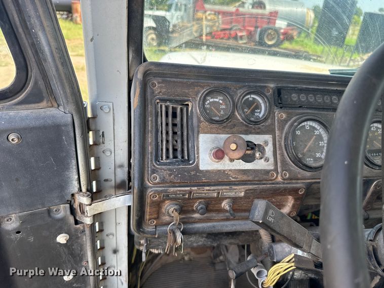 image for item FC4034 1997 Freightliner FLD120 truck cab and chassis