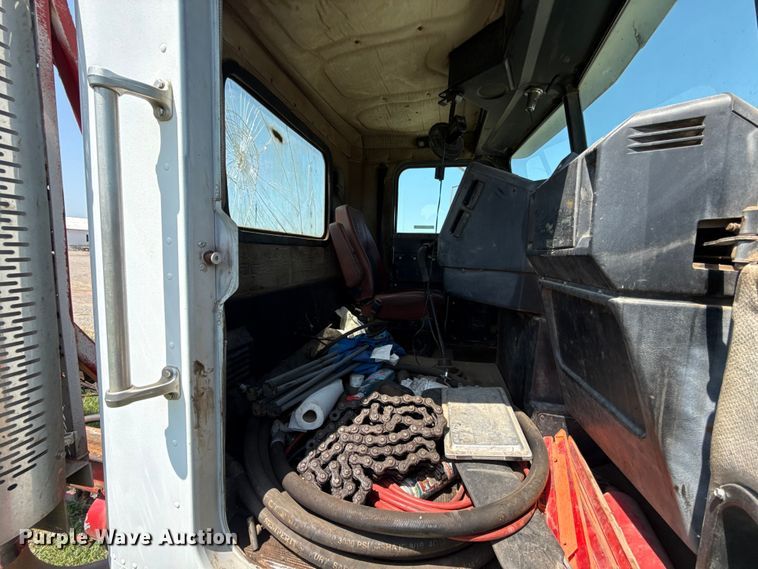 image for item FC4034 1997 Freightliner FLD120 truck cab and chassis