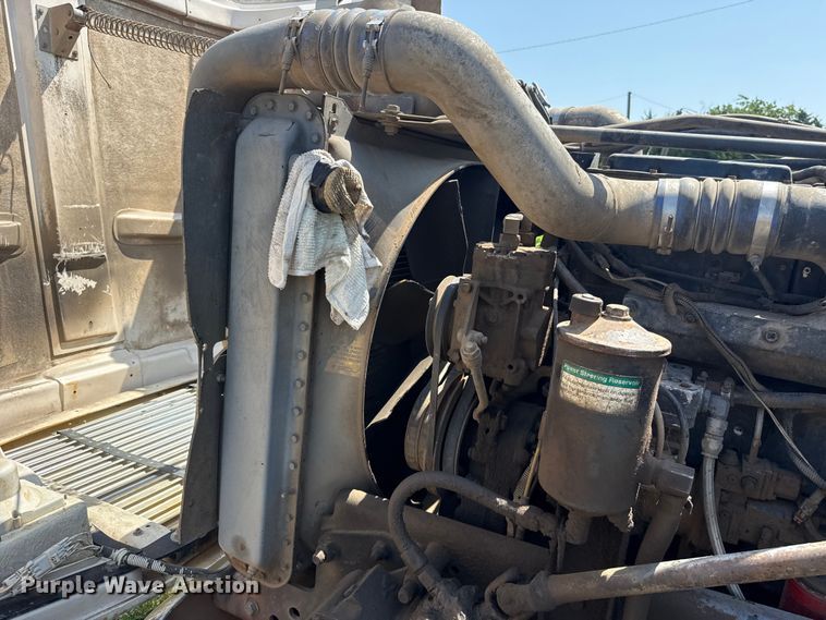 image for item FC4034 1997 Freightliner FLD120 truck cab and chassis