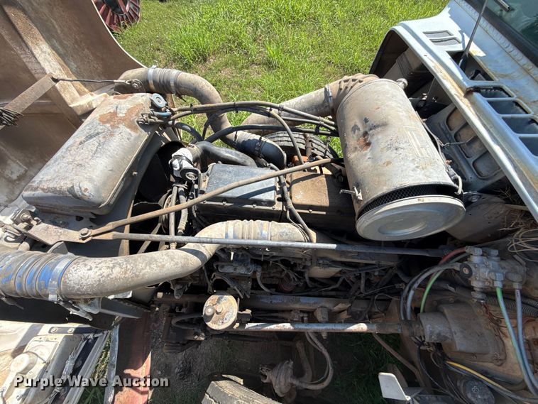 image for item FC4034 1997 Freightliner FLD120 truck cab and chassis