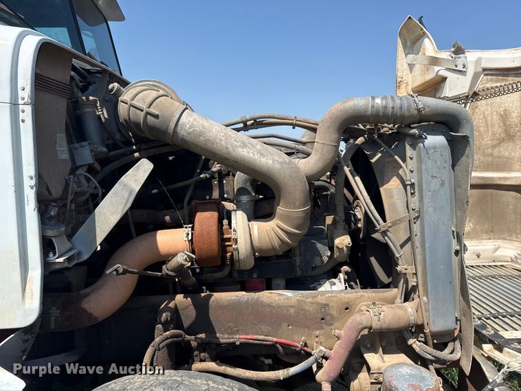 image for item FC4034 1997 Freightliner FLD120 truck cab and chassis