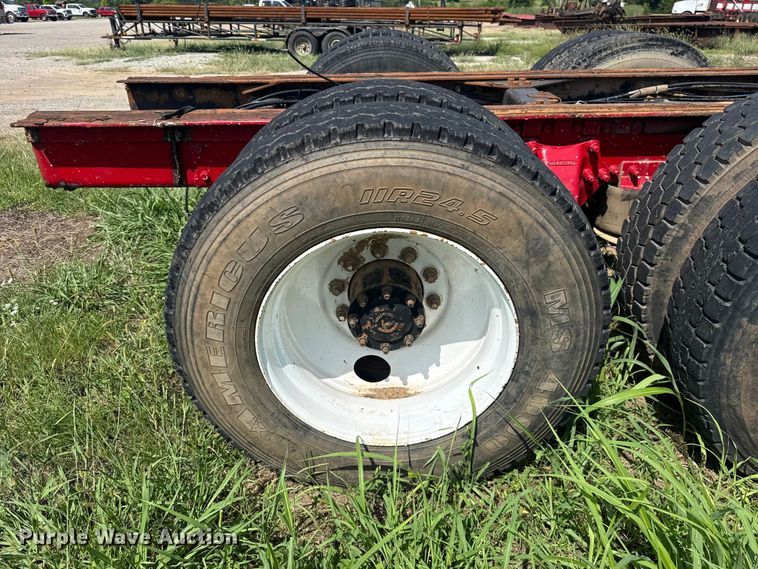 image for item FC4034 1997 Freightliner FLD120 truck cab and chassis