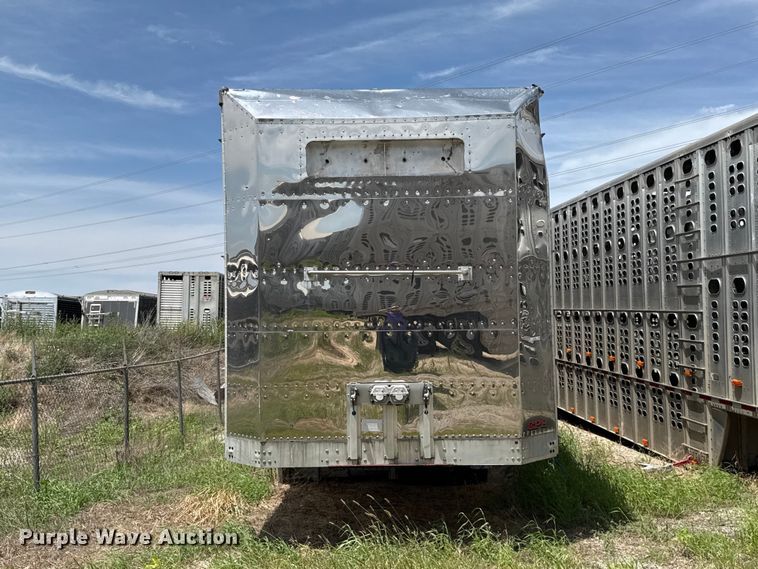 image for item FC4066 2007 Wilson PSDCL-402BH livestock trailer