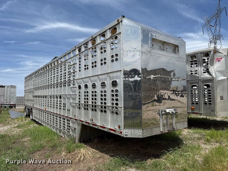 image for item FC4066 2007 Wilson PSDCL-402BH livestock trailer