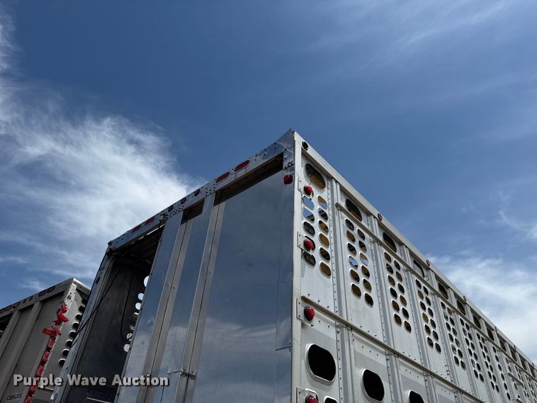 image for item FC4066 2007 Wilson PSDCL-402BH livestock trailer