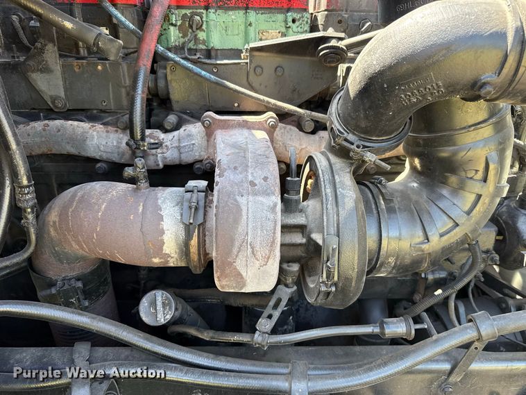 image for item FC4203 2000 Peterbilt 378 semi truck