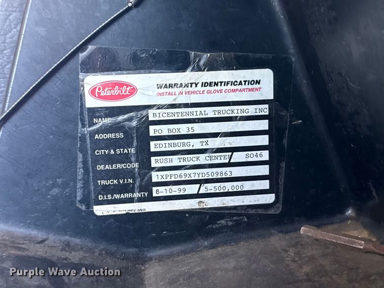 image for item FC4203 2000 Peterbilt 378 semi truck
