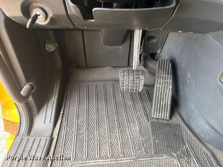 image for item FC4227 2021 Freightliner Cascadia 126 semi truck