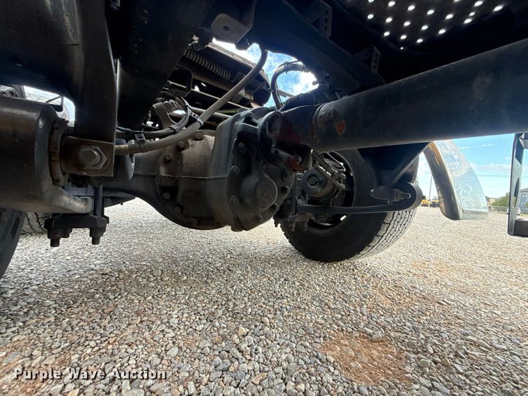 image for item FC4227 2021 Freightliner Cascadia 126 semi truck