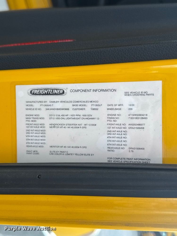 image for item FC4227 2021 Freightliner Cascadia 126 semi truck