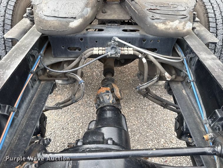 image for item FC4228 2021 Freightliner Cascadia 126 semi truck