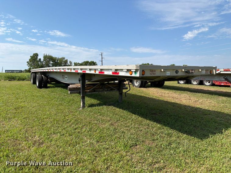 image for item FH6181 2007 Reinke flatbed trailer