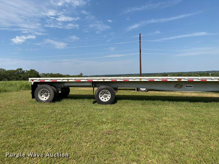 image for item FH6181 2007 Reinke flatbed trailer