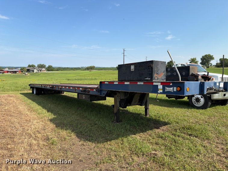 image for item FH6286 2011 Landoll flatbed trailer
