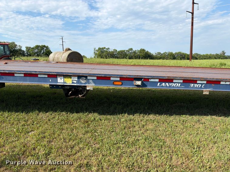image for item FH6286 2011 Landoll flatbed trailer