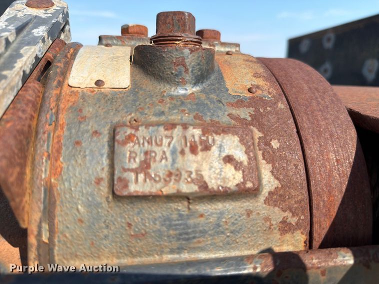 image for item FH6286 2011 Landoll flatbed trailer