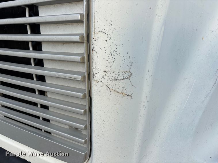 image for item FH7525 2003 Freightliner FL70 refrigerated truck