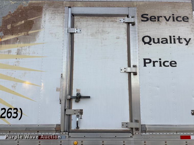 image for item FH7525 2003 Freightliner FL70 refrigerated truck