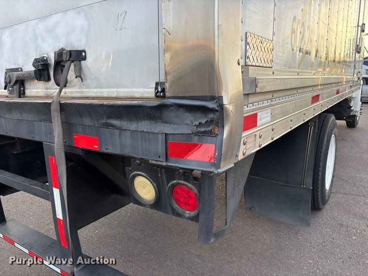 image for item FH7525 2003 Freightliner FL70 refrigerated truck