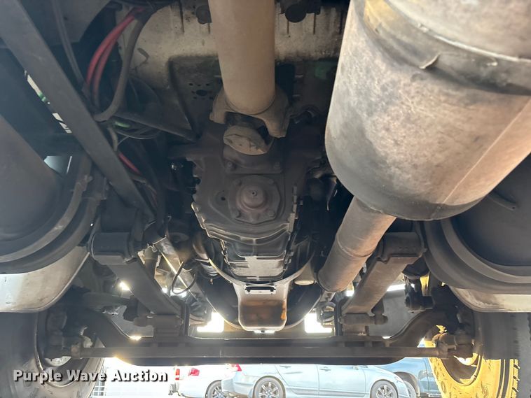 image for item FH7525 2003 Freightliner FL70 refrigerated truck