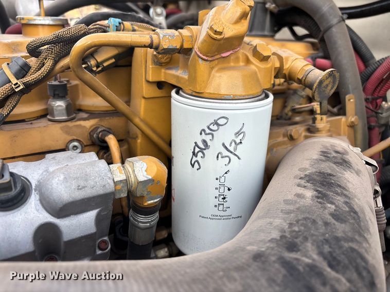 image for item FH7525 2003 Freightliner FL70 refrigerated truck