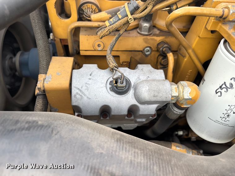 image for item FH7525 2003 Freightliner FL70 refrigerated truck
