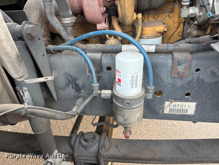 image for item FH7525 2003 Freightliner FL70 refrigerated truck