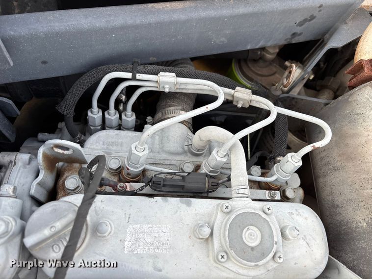 image for item FH7525 2003 Freightliner FL70 refrigerated truck