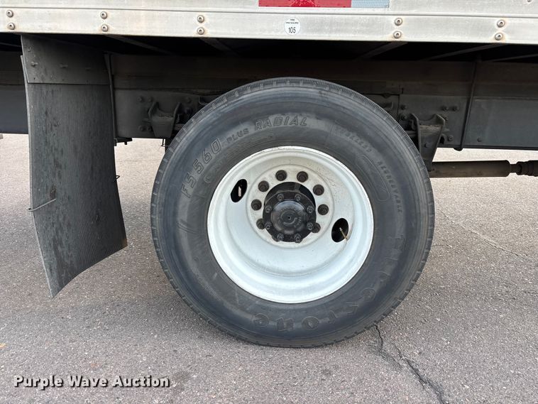 image for item FH7525 2003 Freightliner FL70 refrigerated truck