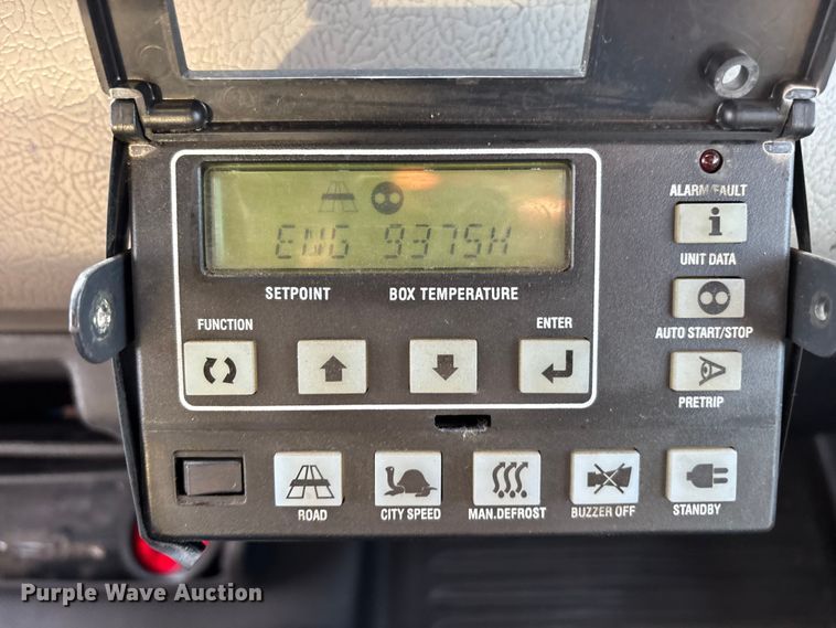 image for item FH7525 2003 Freightliner FL70 refrigerated truck